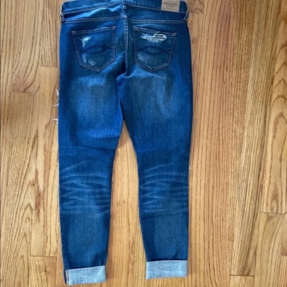 Abercrombie & Fitch Medium Wash Ripped Perfect Stretch Jeans Women Size 4R - Picture 8 of 8